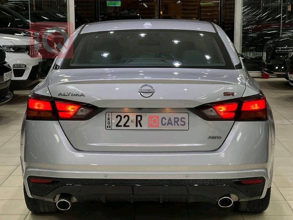 نیسان ئەلتیما